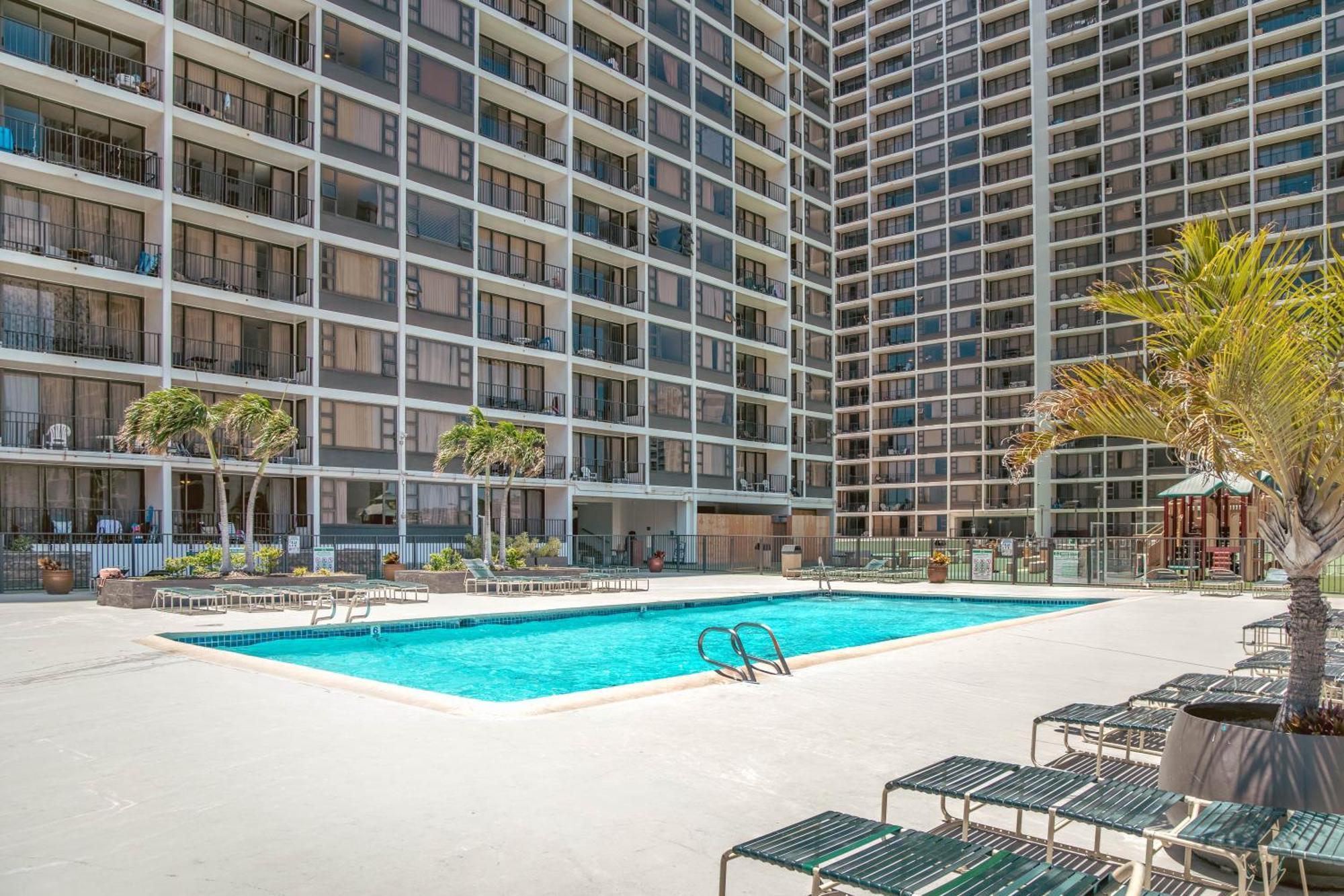 Aloha Vibes With Ocean Views, Near Beach & Parking! Honolulu Exterior photo